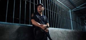 Philippine President Duterte threatens to declare ‘martial law ‘if the judiciary blocks his anti-crime campaign.